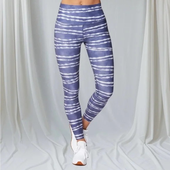 🆕Scorpio Sol Silver and Purple Leggings High Waist Stretch - Picture 2 of 16